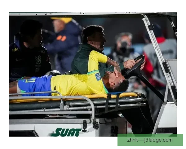 内马尔重伤复出刚燃希望却再度拉伤职业生涯命运再起波澜引热议